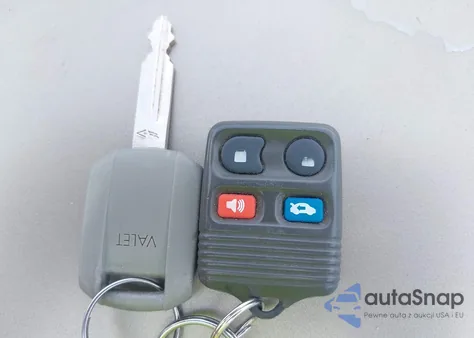 2005 Mercury Grand Marquis Ls from USA, damaged, VIN 2MEFM75W55X648333